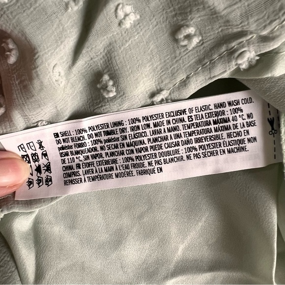 Free the Roses Light Green Ruffled Romper Size Small - Picture 8 of 10